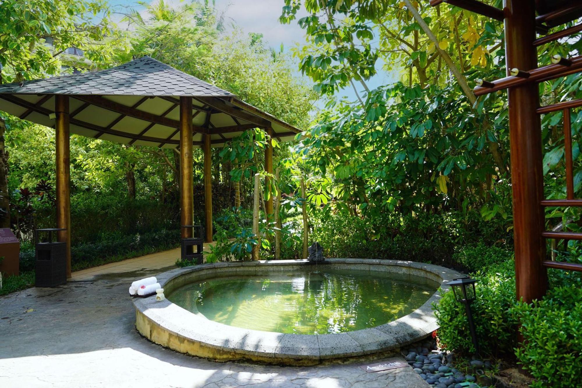 Doubletree By Hilton Lingshui Hot Spring Hotell Exteriör bild